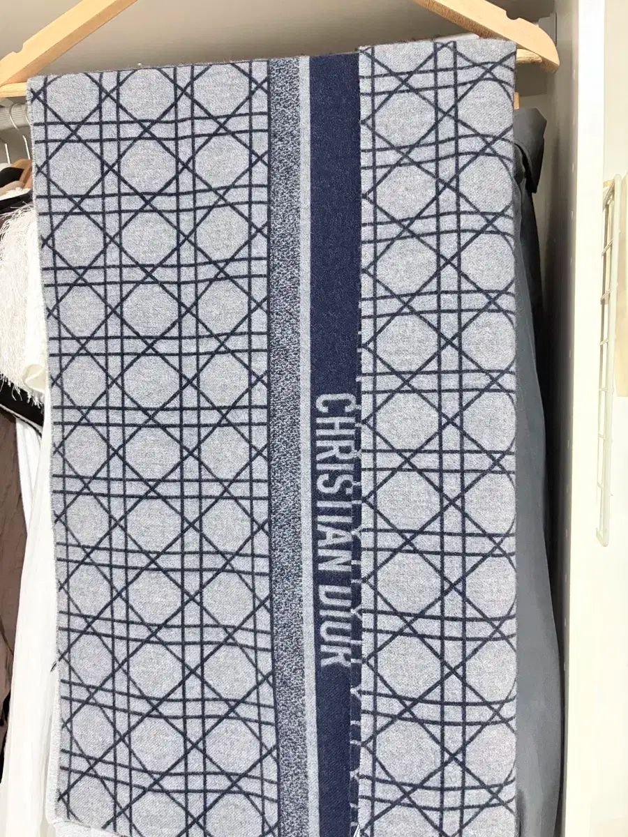 ディオール カナージュ スカーフ ネイビー グレー カシミアウール 素材