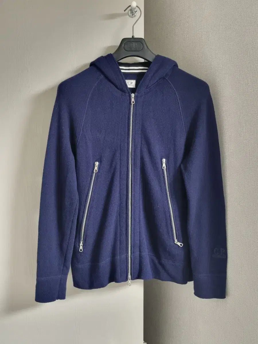 C.P. COMPANY シーピーカンパニー ゴーグル ニット ジップアップ