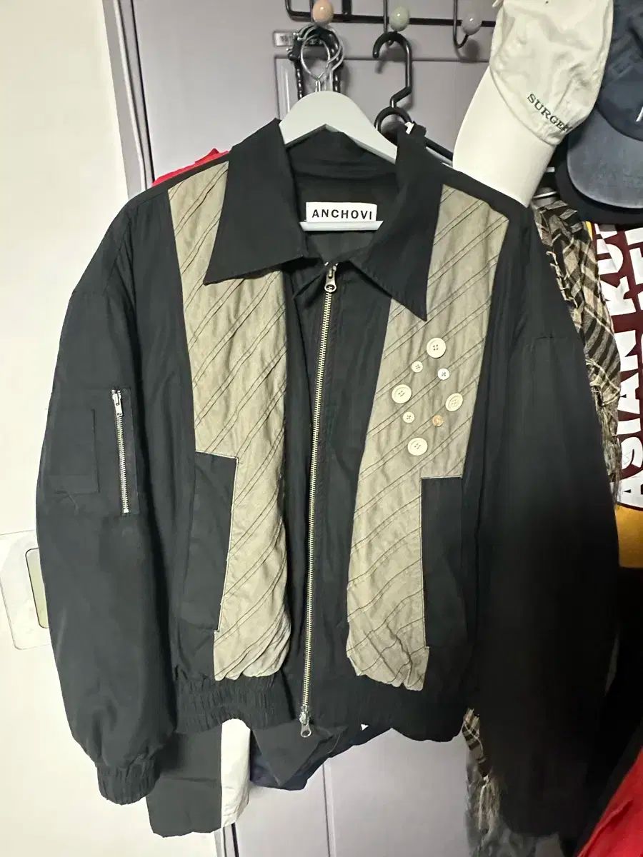 ANCHIOVI ブラック ボタン POINT ジャケット