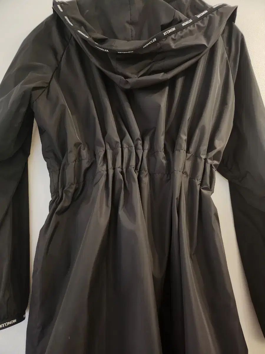 ロング ウィンドブレーカー