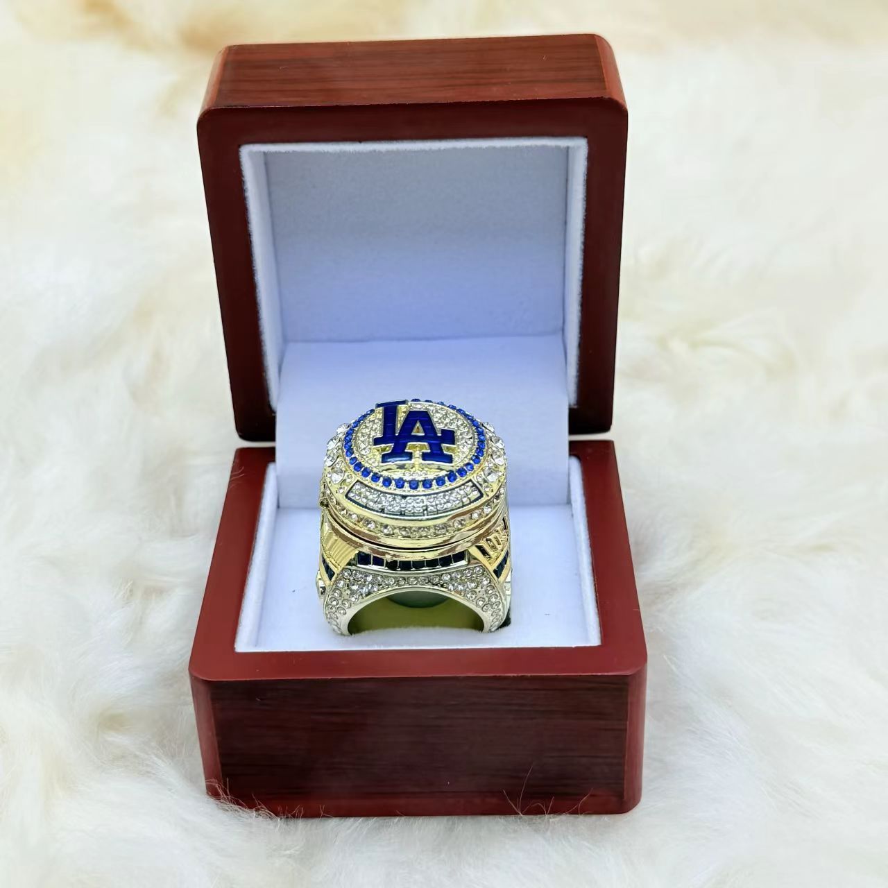 【非売品ケース付き！！】ドジャース2024ワールドチャンピオンリング大谷翔平指輪 ケース付き】ドジャース 2024年ワールドチャンピオンリング 大谷翔平