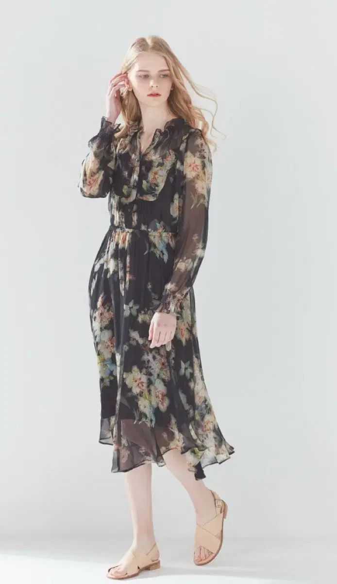 ヴァネッサ ブリューノ アッテ シルクワンピース