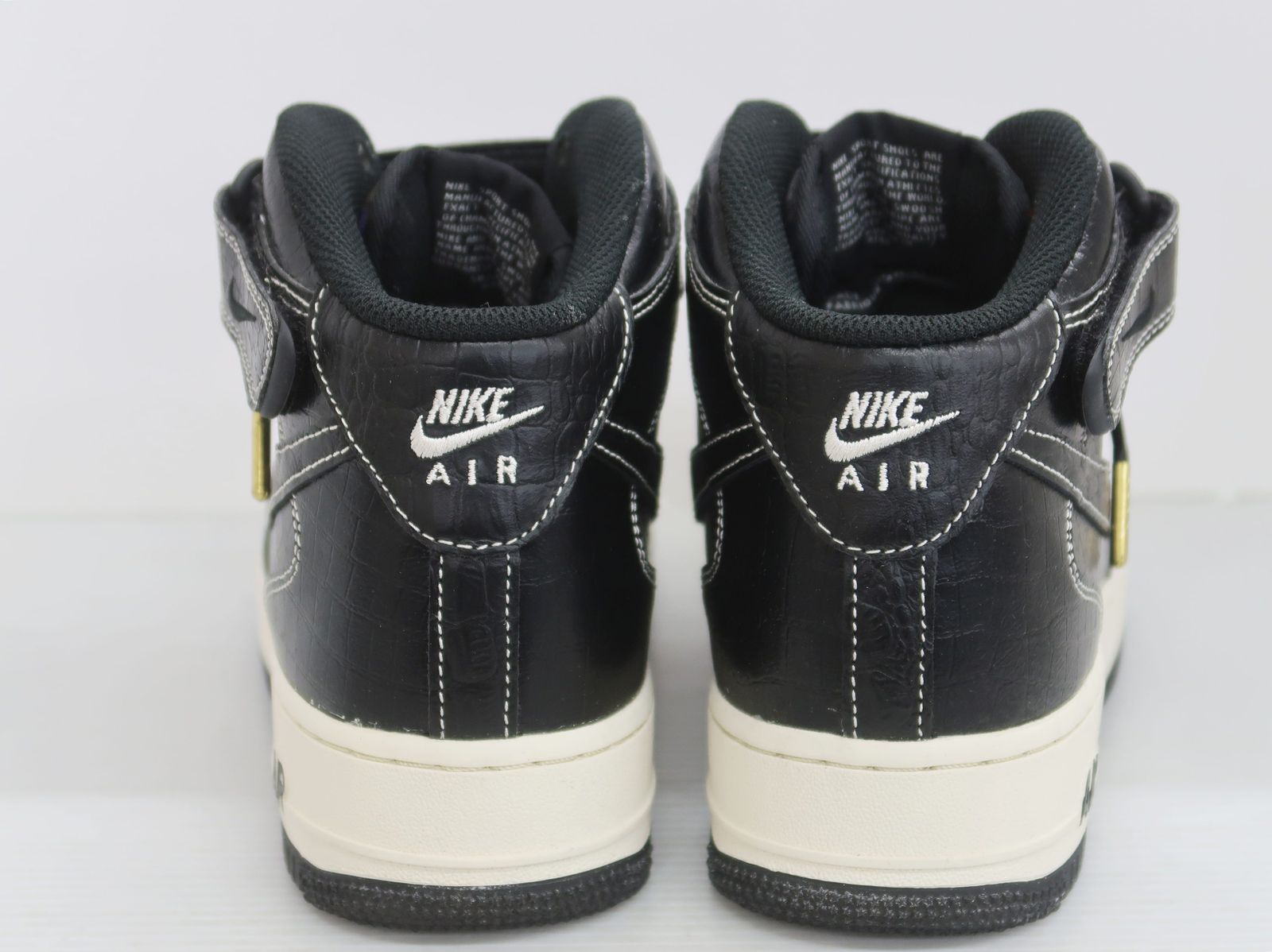  NIKE ナイキ AIR FORCE 1 MID 07 LV 8 エア フォース ミッド DV 1029 010 スニーカー 26㎝ スニーカー 靴