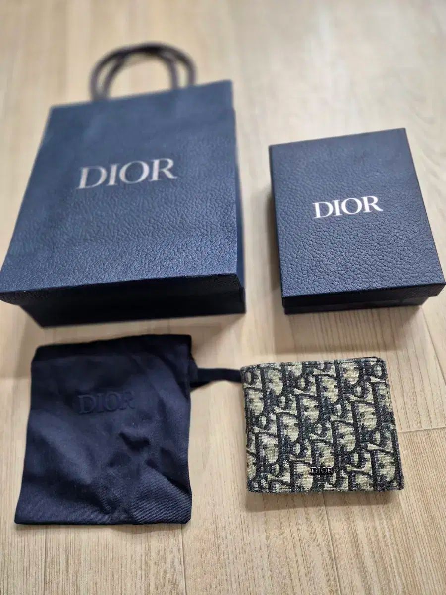 ディオール リングウォレット フルセット 状態良し
