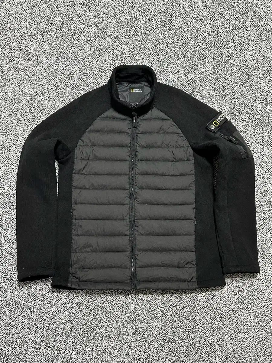 ナショナルジオグラフィック ブラック 軽量ニットジャケット