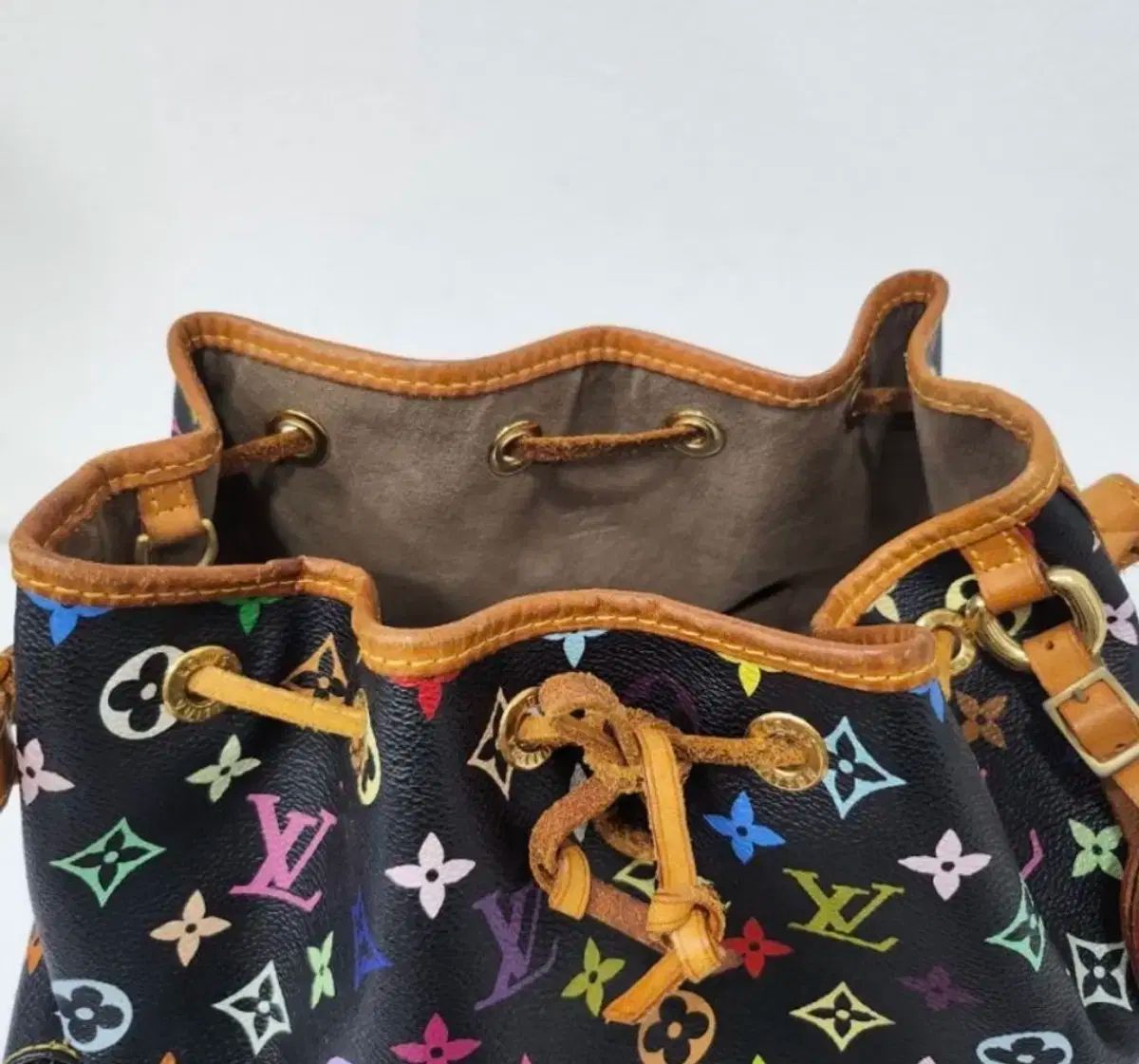 ブラック マルチ