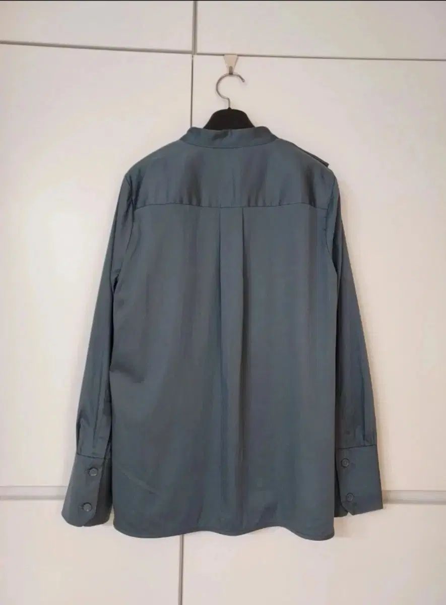 ジチュンヒデザイナー スタンド ブラウス 66 細身77まで ほぼ