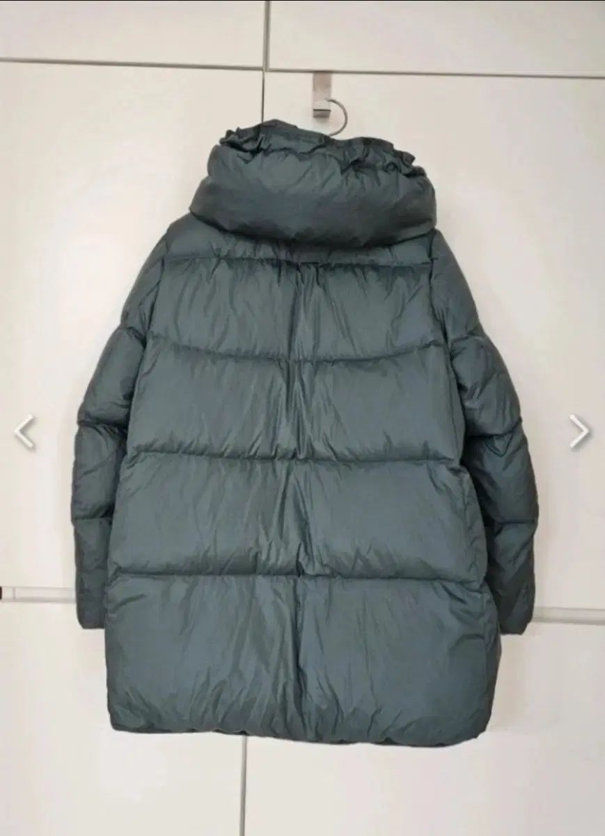 ダウンジャケット
