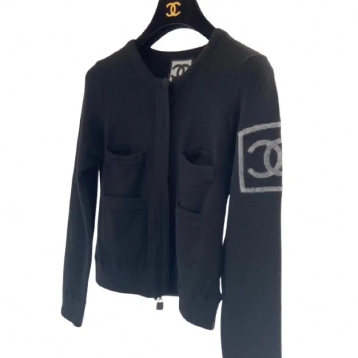 シャネル ロゴ ウール ジップアップ カーディガン