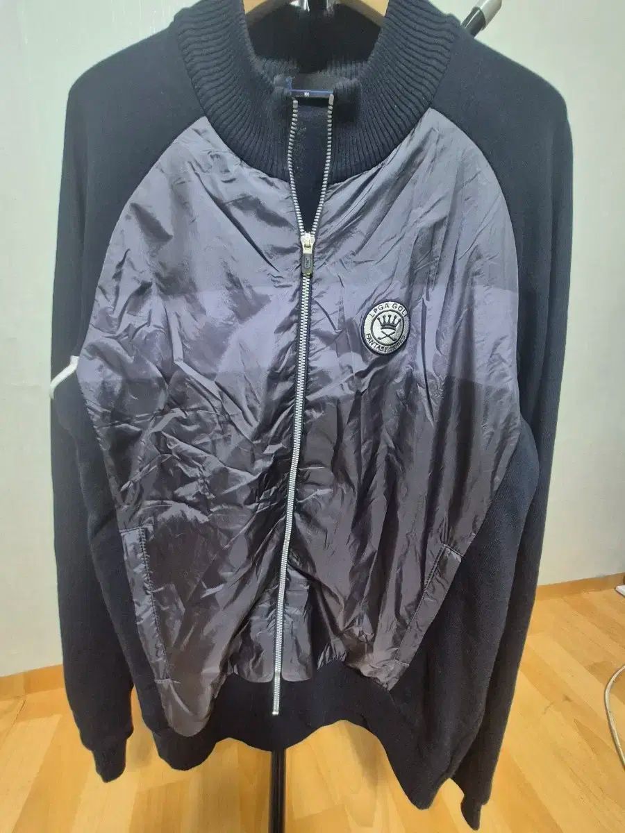 LPGA ゴルフ ブラック アウター 100