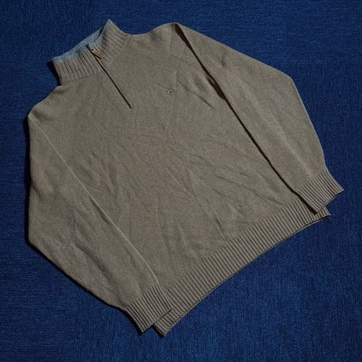 バーバリー ハーフジップアップ ニット ブラウン