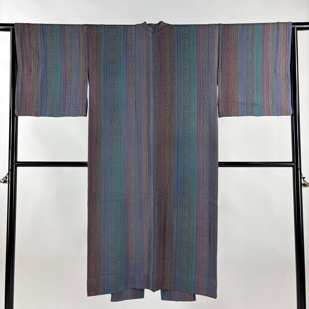 道中着 身丈122 cm 裄丈65 M 和装コート 落款 縦縞 地紋 青灰色 正絹