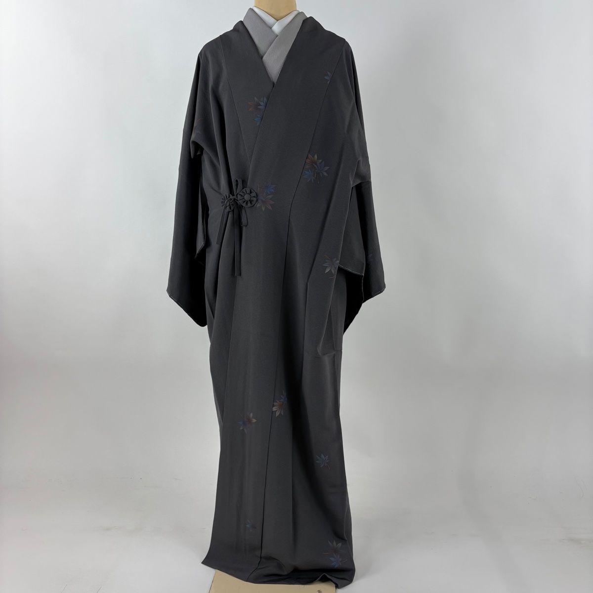 道中着 身丈145 5 cm 裄丈68 L 和装コート 落款 楓 灰色 正絹