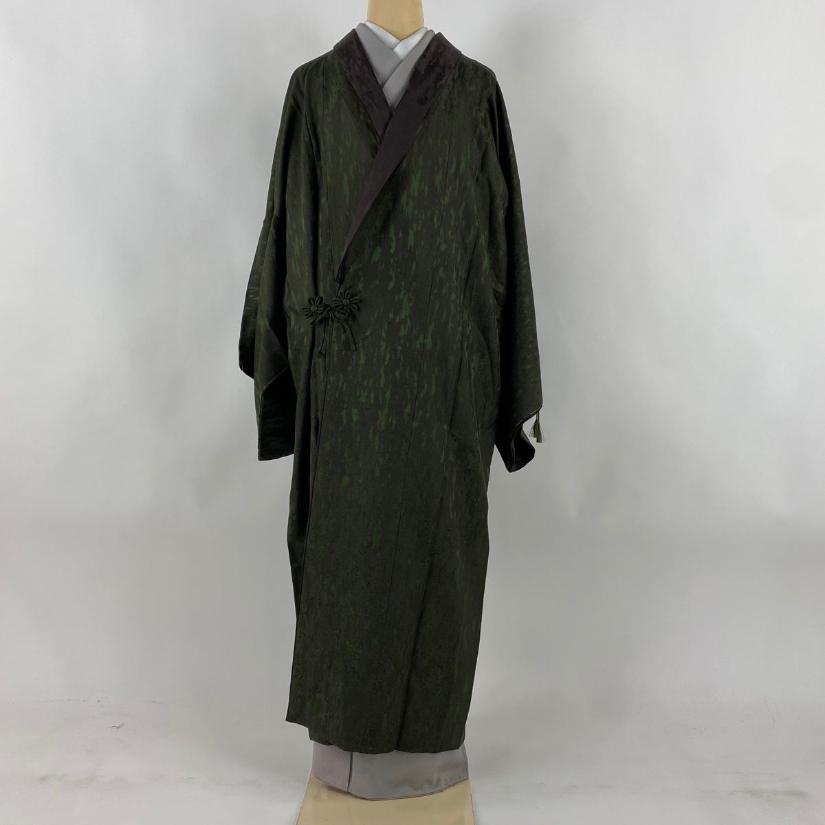 道中着 身丈127 cm 裄丈71 L 和装コート へちま衿 落款 幾何学 深緑 正絹