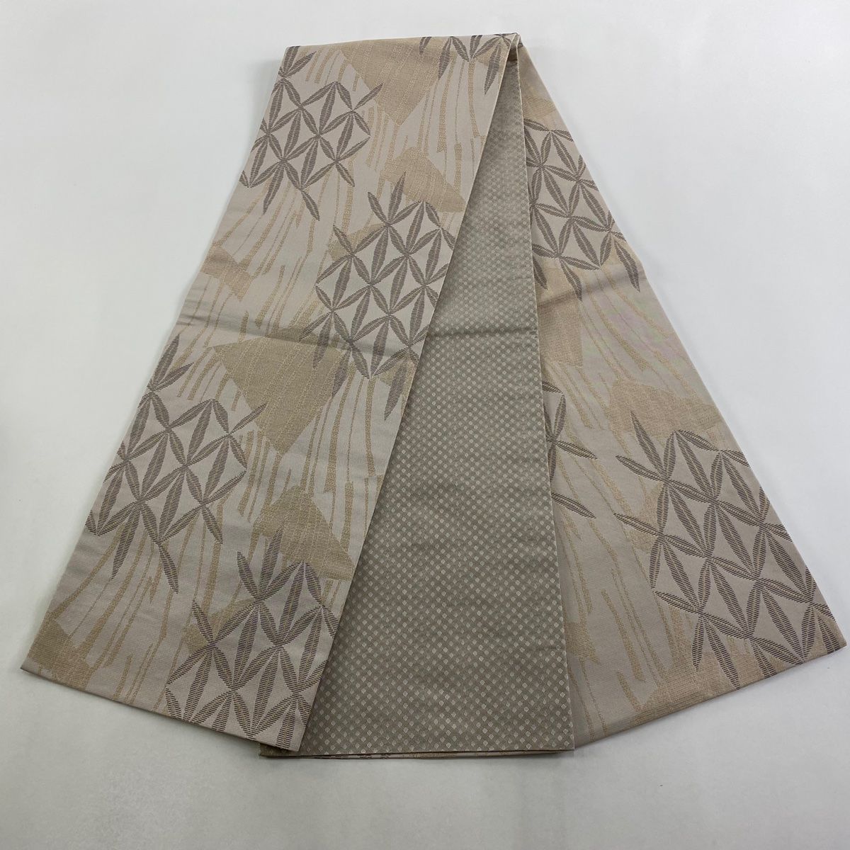 美品】 袋名古屋帯 優品 幾何学模様 ベージュ 化繊 【中古】 - メルカリ