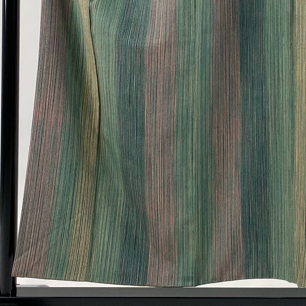 小紋 身丈154.5 cm 裄丈65.5 M 袷 縦縞 幾何学模様 緑 正絹 秀品