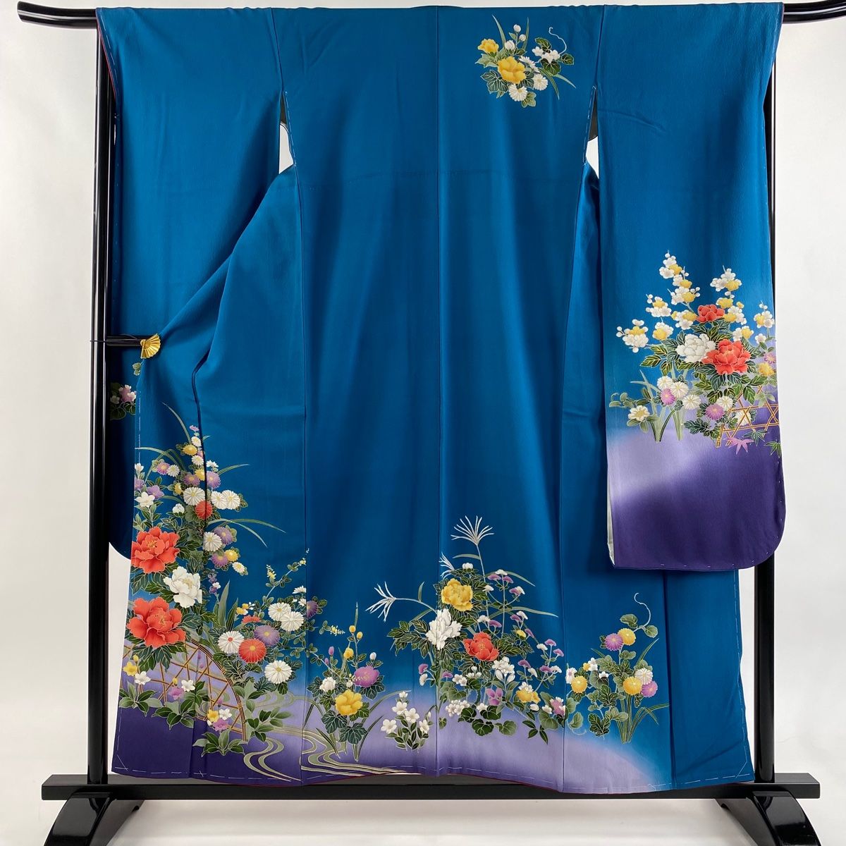 振袖 身丈156 cm 裄丈66 5 M 袷 牡丹 菊 金彩 ぼかし 青 正絹 秀品