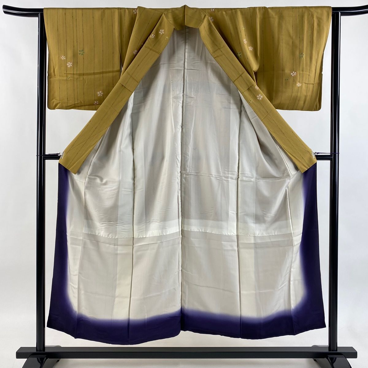  小紋 身丈151.5 cm 裄丈64 M 袷 梅 縦縞 金彩 黄土色 正絹 秀品 小紋 着物