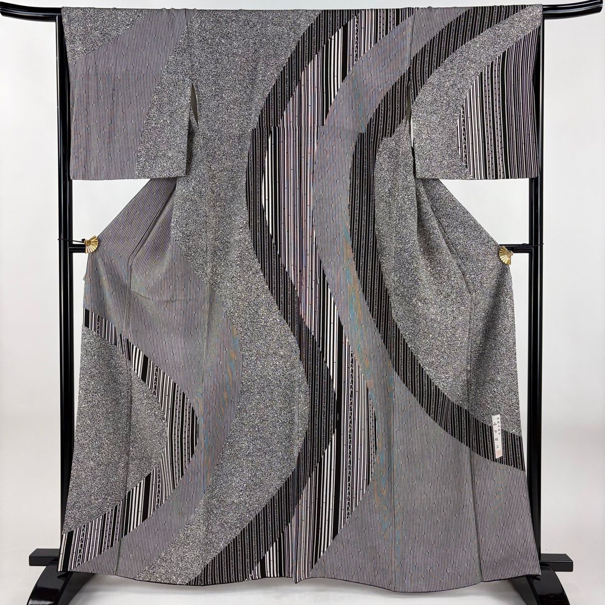 訪問着 身丈163 cm 裄丈66 M 袷 山下晴三 落款 縞 幾何学模様 黒灰 正絹 秀品