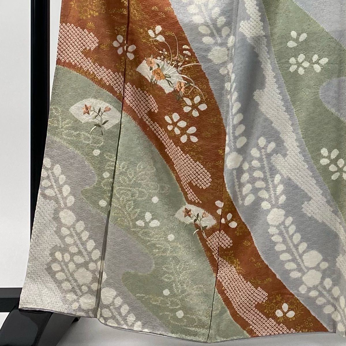 訪問着 身丈165 cm 裄丈64 M 袷 扇面 草花 刺繍 絞り 青灰色 正絹 秀品