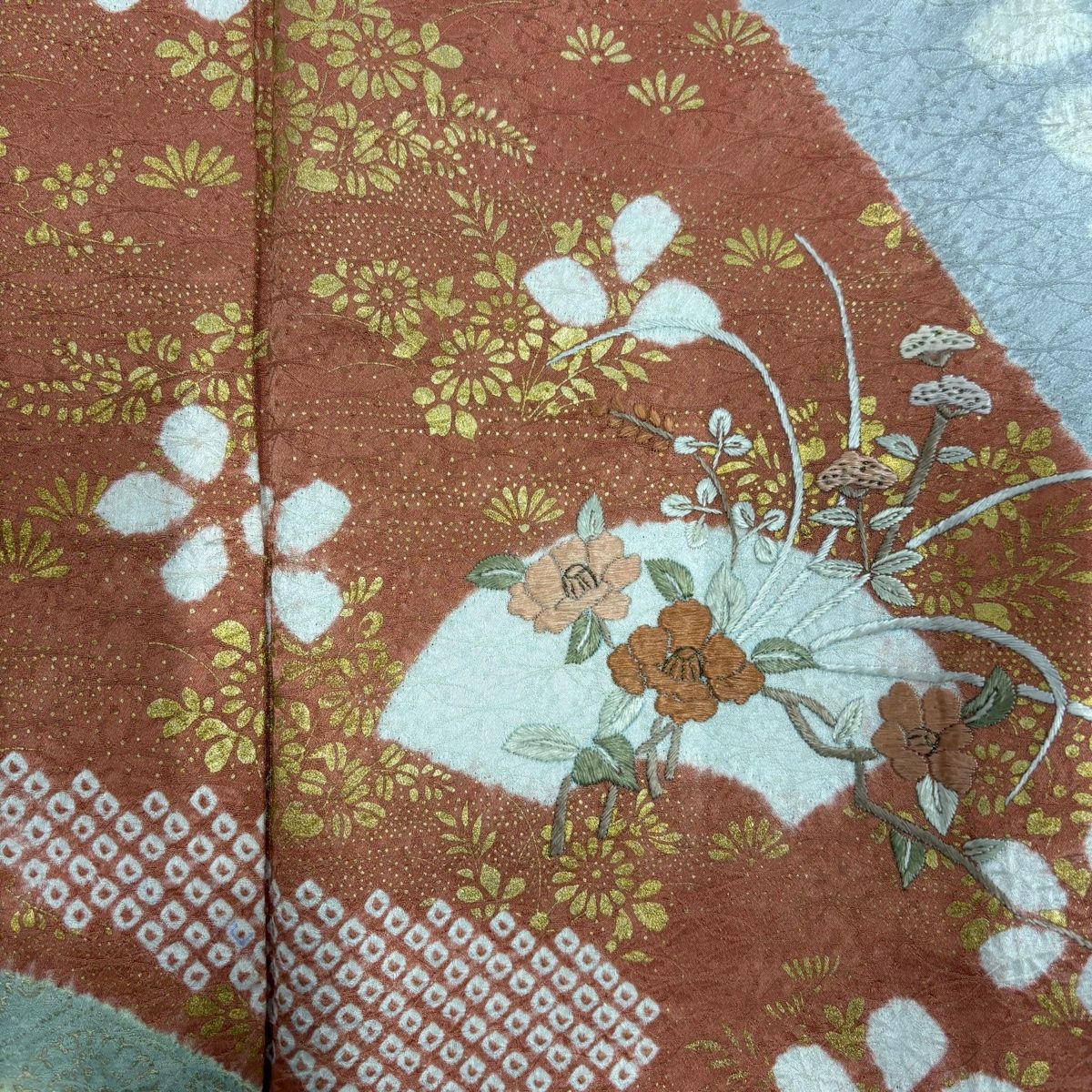  訪問着 身丈165 cm 裄丈64 M 袷 扇面 草花 刺繍 絞り 青灰色 正絹 秀品 訪問着 付け下げ 着物