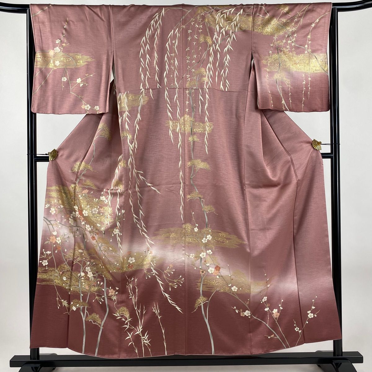 訪問着 身丈155 cm 裄丈65.5 M 袷 桜 松 金銀彩 ぼかし ピンク 正絹 秀品