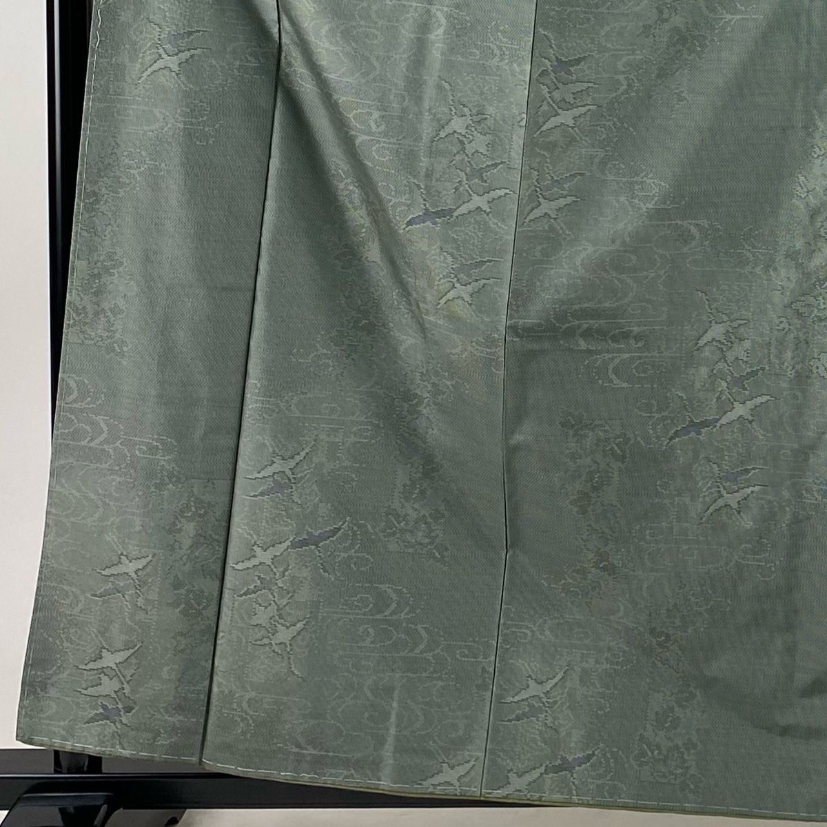 紬 身丈161 5 cm 裄丈64 M 袷 やまと 鳥 観世水 灰緑 正絹 秀品