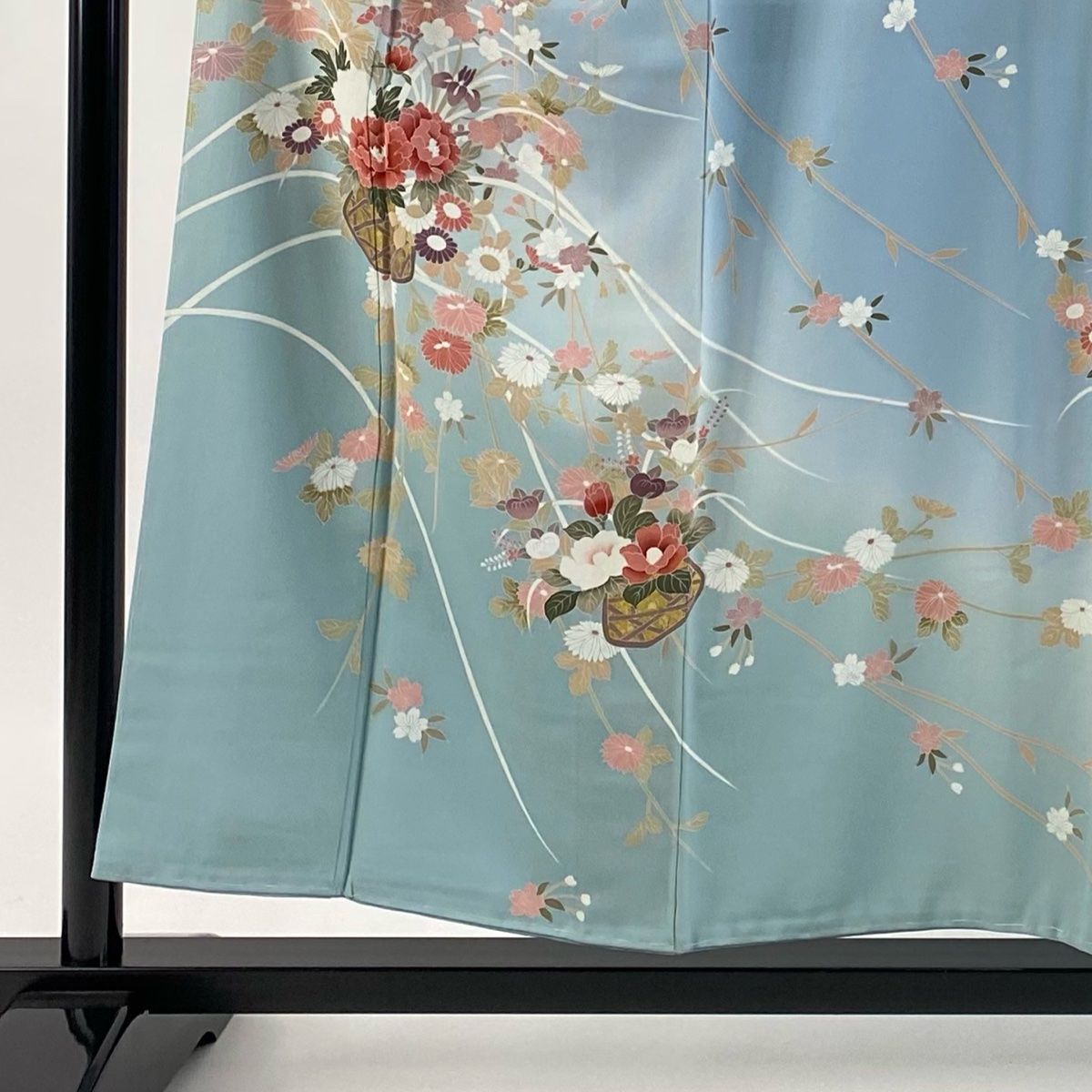 訪問着 身丈156 cm 裄丈64 M 袷 やまと 花籠 菊 金彩 ぼかし 水色 正絹 秀品