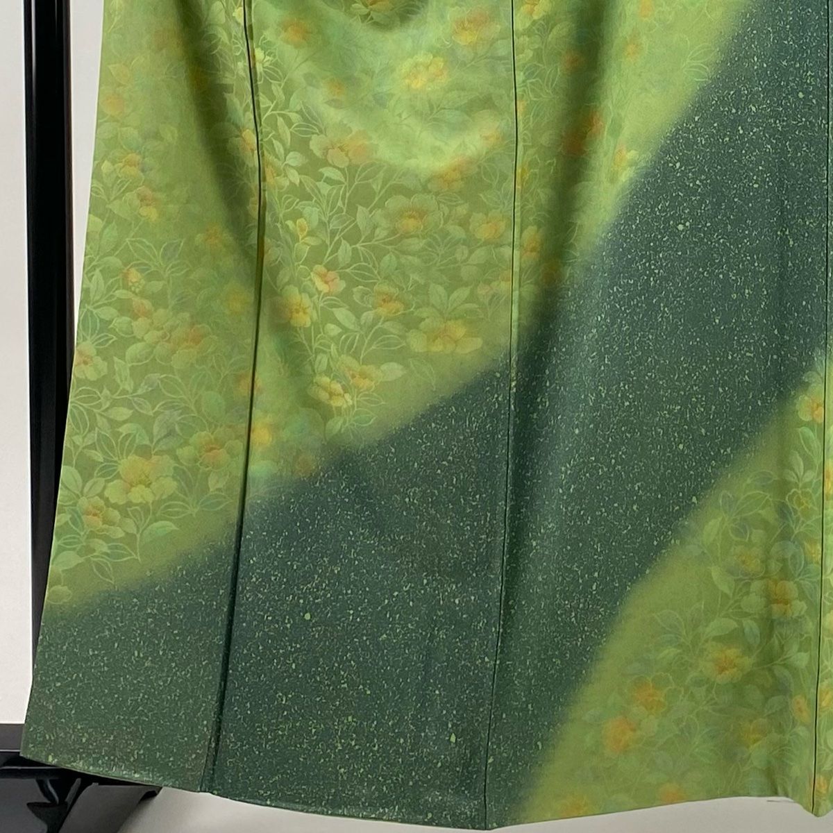 訪問着 身丈161 5 cm 裄丈63 S 袷 草花 幾何学模様 染分け ぼかし 黄緑色 正絹 秀品 一つ紋
