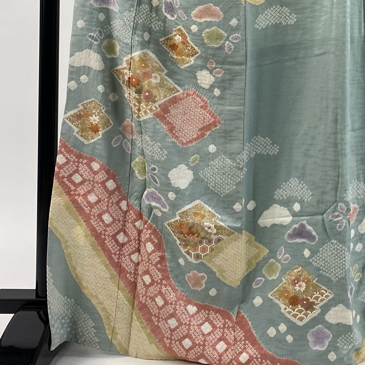 訪問着 身丈169 cm 裄丈65.5 M 袷 松皮菱 菊 金彩 絞り 薄緑 正絹 秀品