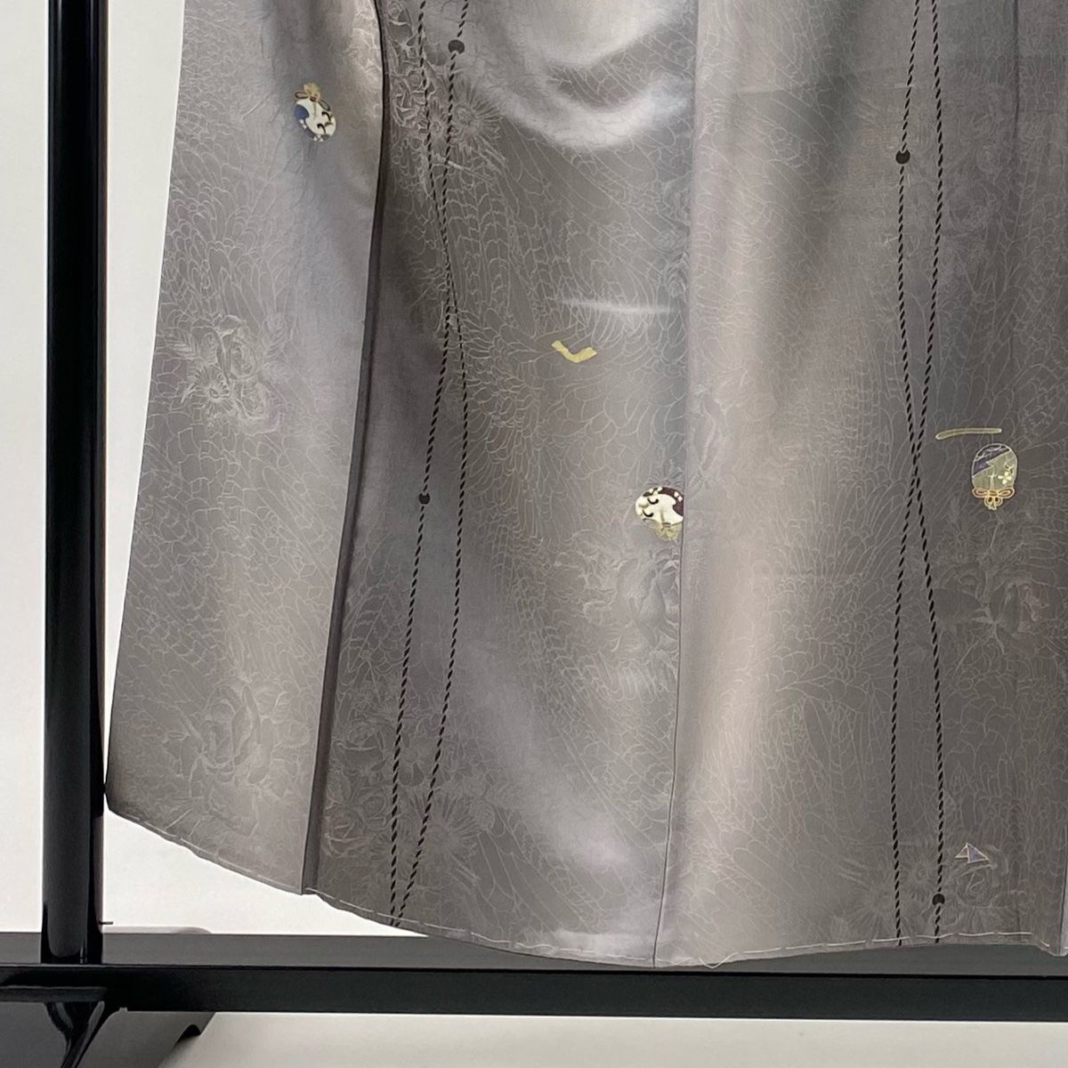 小紋 身丈154 5 cm 裄丈61 S 袷 結び文 縦ぼかし 灰紫 正絹 秀品