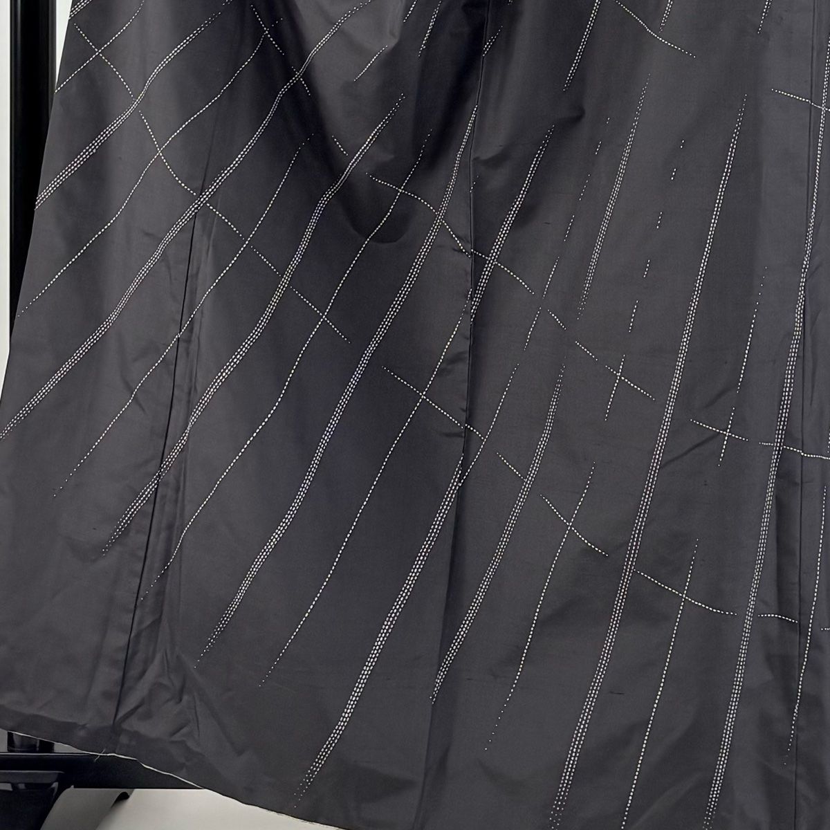 訪問着 身丈161 cm 裄丈66 M 袷 背抜き 落款 幾何学 刺し子 黒灰 正絹