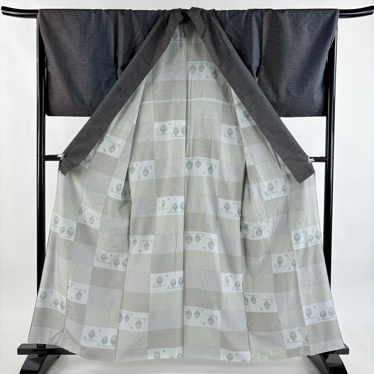  紬 身丈161 cm 裄丈67 M 袷 縞 幾何学 紺色 正絹 紬 着物