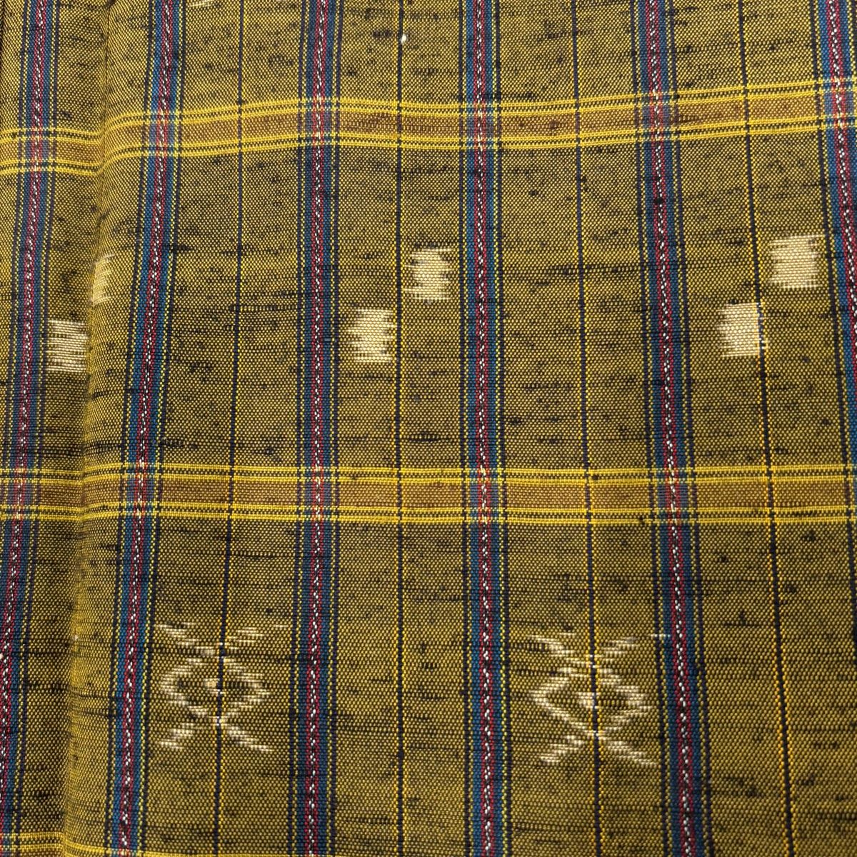  紬 身丈153 cm 裄丈65 M 袷 格子 幾何学模様 茶緑色 正絹 紬 着物