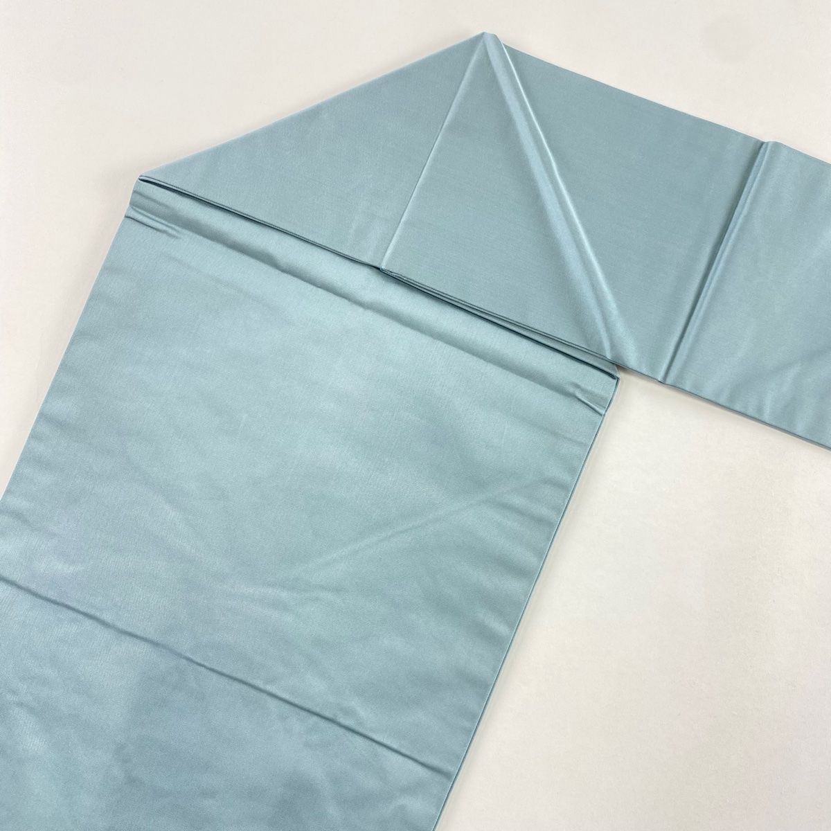  名古屋帯 秀品 菊 七宝花菱 刺繍 金糸 薄緑 正絹 名古屋帯 帯