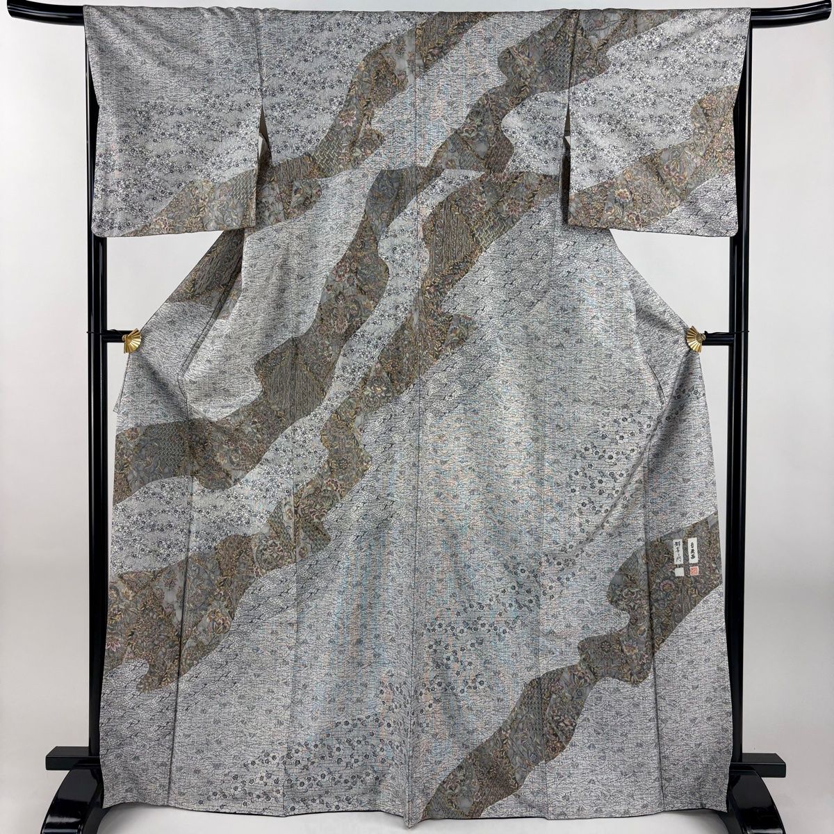 訪問着 身丈169.5 cm 裄丈67 M 袷 二代目 更甚 都喜ヱ門 紬地 落款 草花 華文 灰色 正絹 秀品