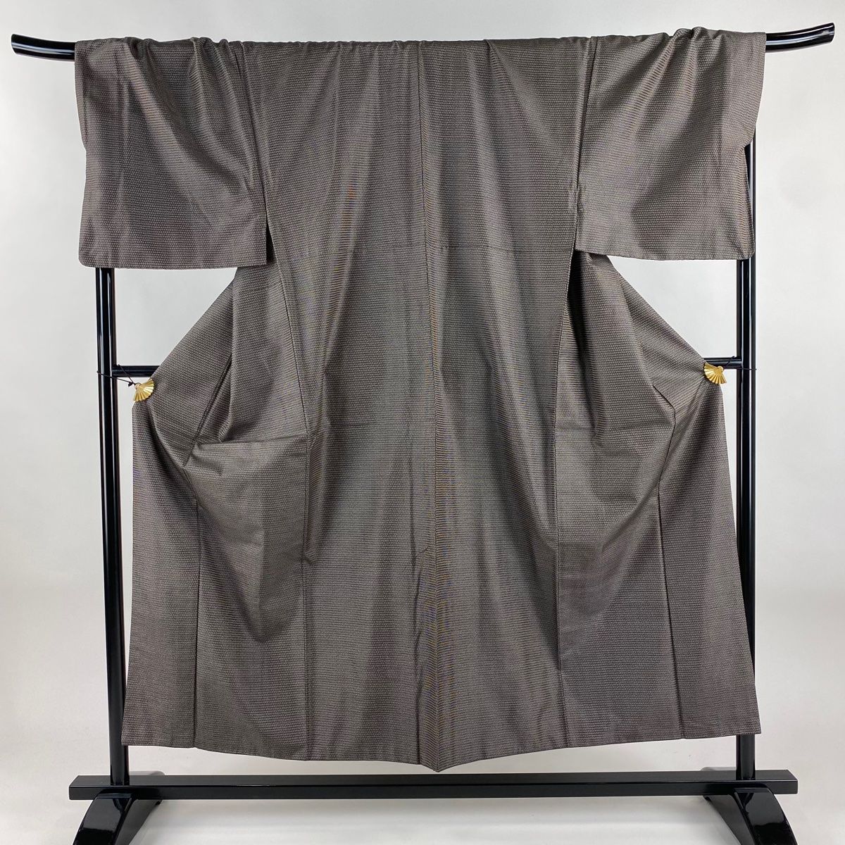 男着物 身丈153 cm 裄丈74.5 L 袷 アンサンブル 紬 亀甲絣 焦茶色 正絹 秀品