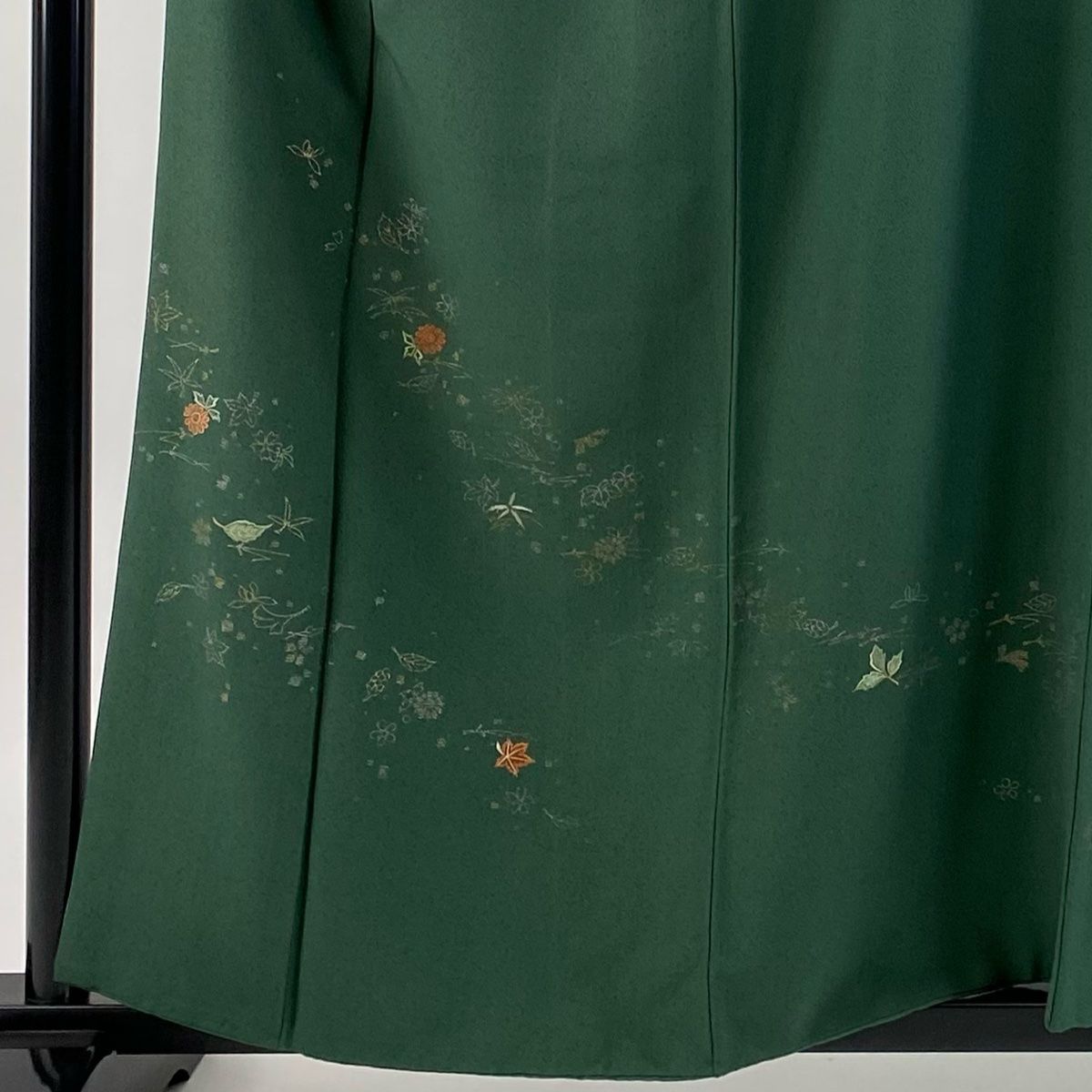 付下げ 身丈159 cm 裄丈66 M 袷 草花 箔散らし 刺繍 金銀彩 緑 正絹 秀品