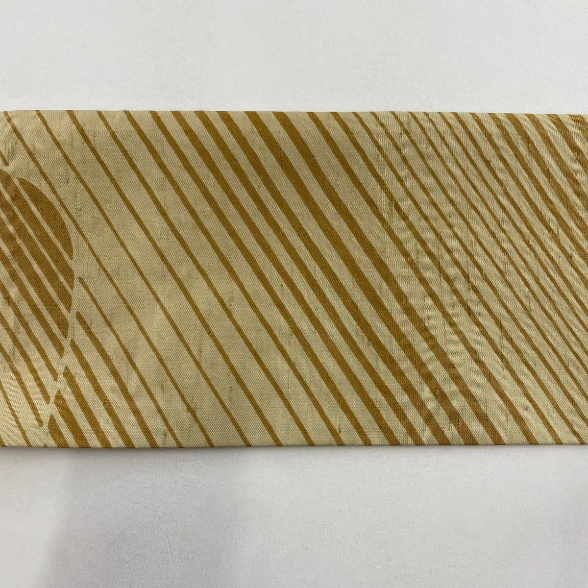  名古屋帯 秀品 紬地 斜縞 流水 ベージュ 正絹 名古屋帯 帯