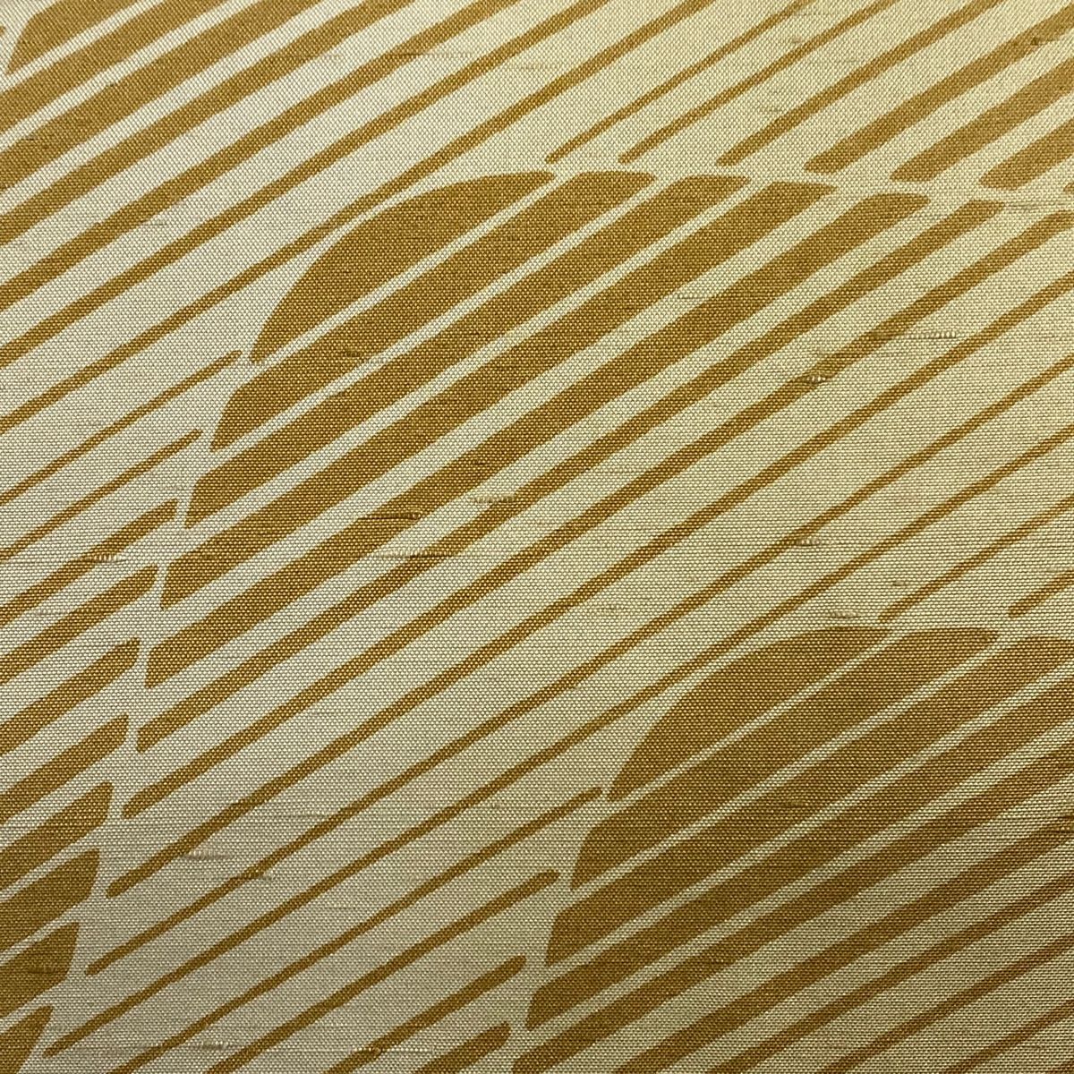 名古屋帯 秀品 紬地 斜縞 流水 ベージュ 正絹