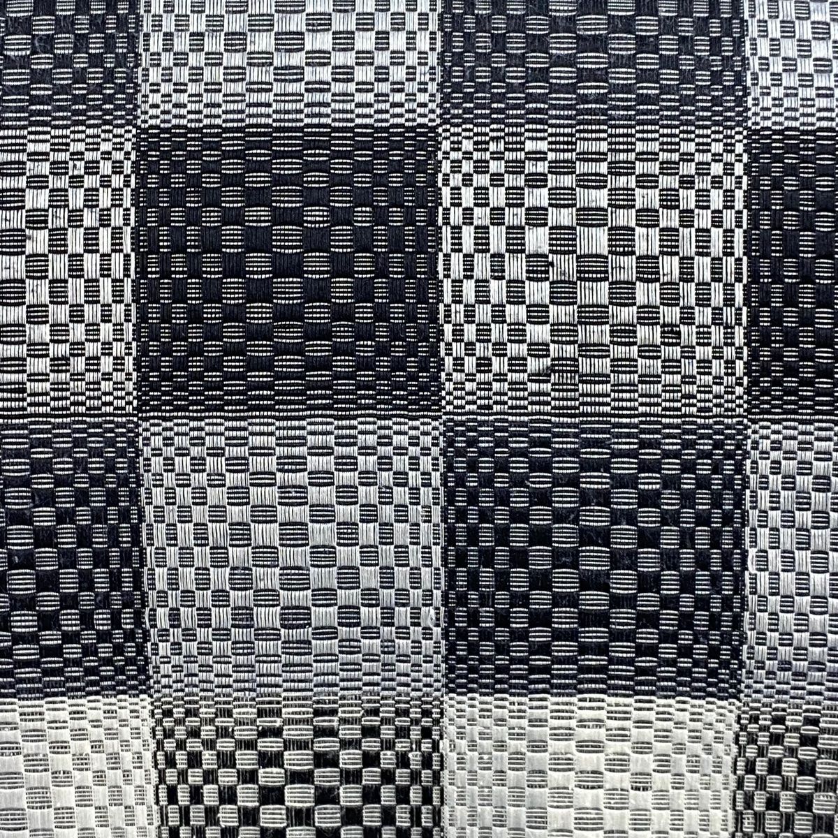 名古屋帯 秀品 幾何学模様 変わり市松 灰色 正絹