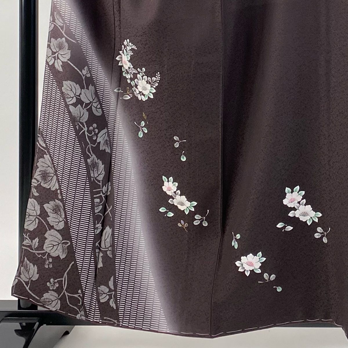 付下げ 身丈159 5 cm 裄丈67 L 袷 落款 草花 萩 螺鈿 ぼかし 茶紫 正絹 秀品