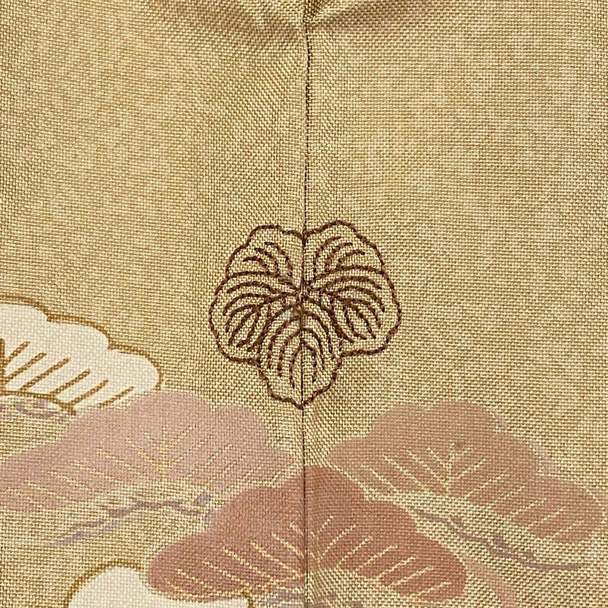  訪問着 身丈164.5 cm 裄丈64.5 M 袷 紬地 松竹梅 家屋 薄茶色 正絹 秀品 一つ紋 訪問着 付け下げ 着物