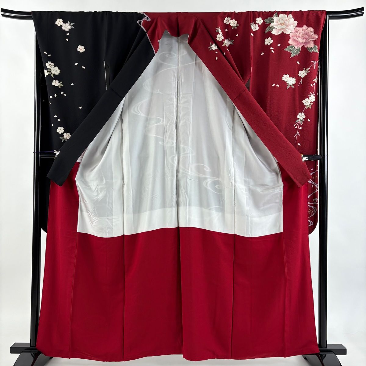  振袖 身丈161 cm 裄丈68 L 袷 牡丹 流水 金糸 金彩 えんじ色 正絹 秀品 振袖 着物