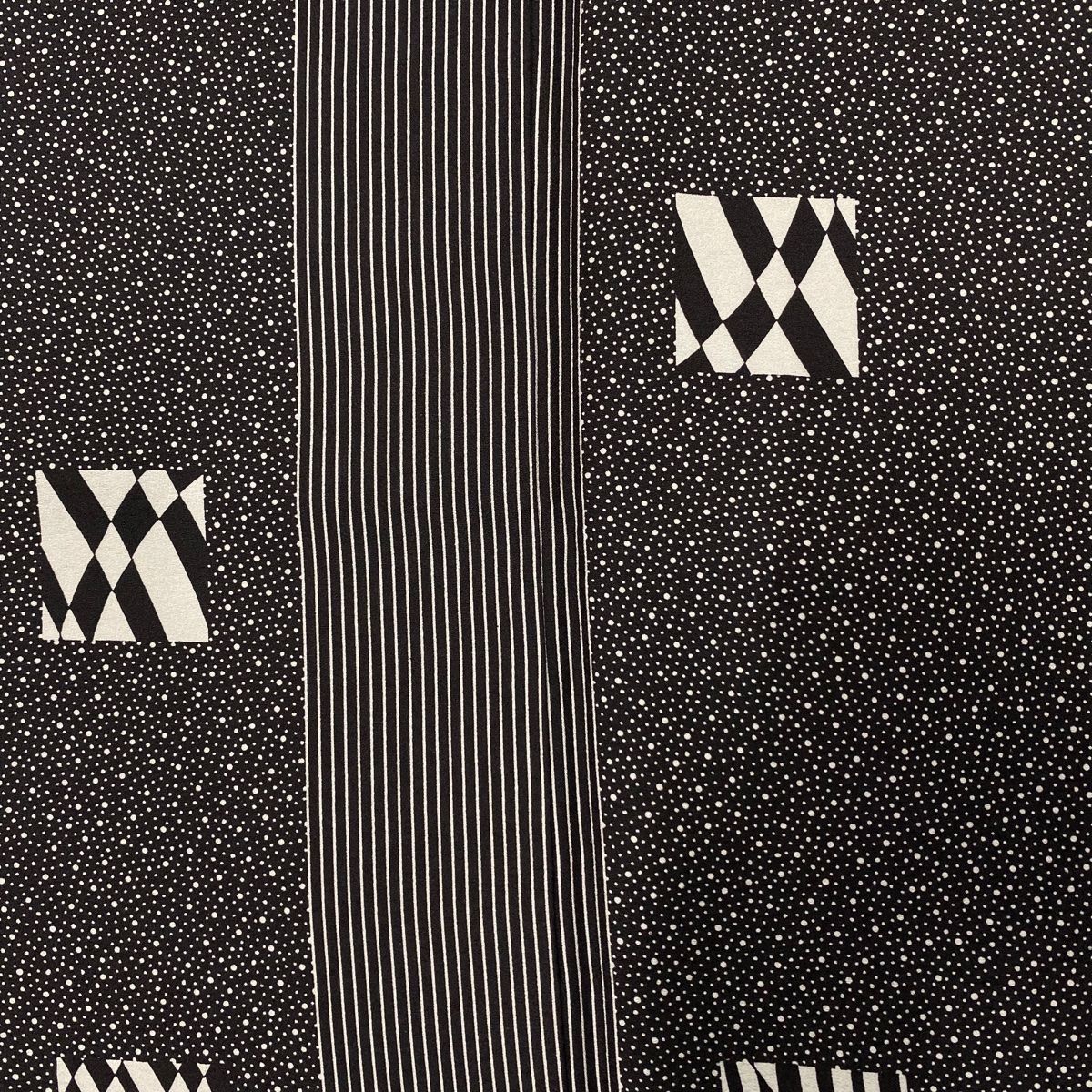  小紋 身丈154 cm 裄丈65 M 袷 縦縞模様 幾何学模様 墨色 正絹 秀品 小紋 着物