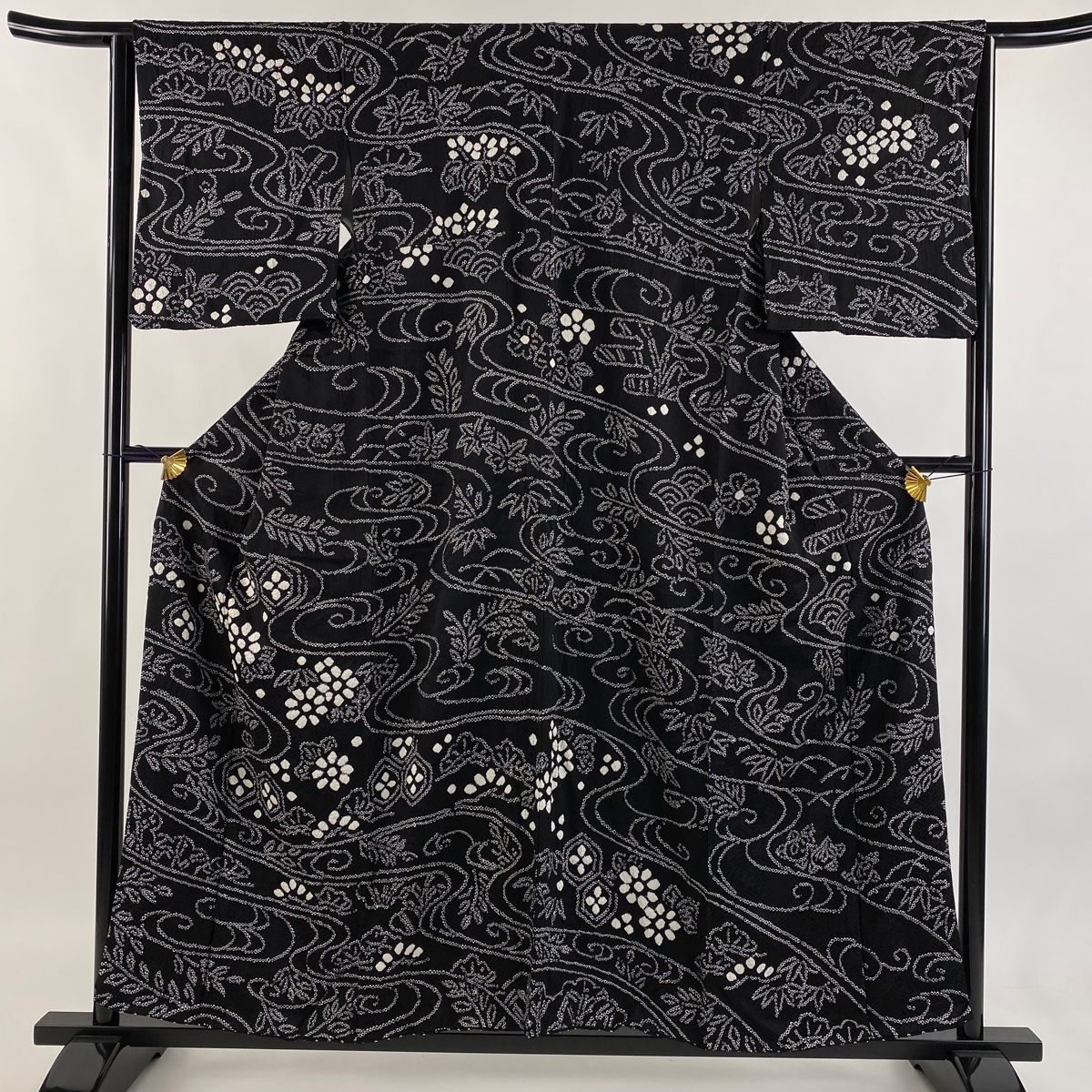 美品】 訪問着 身丈154cm 裄丈63.5cm S 袷 松 流水 絞り 黒 正絹 秀品