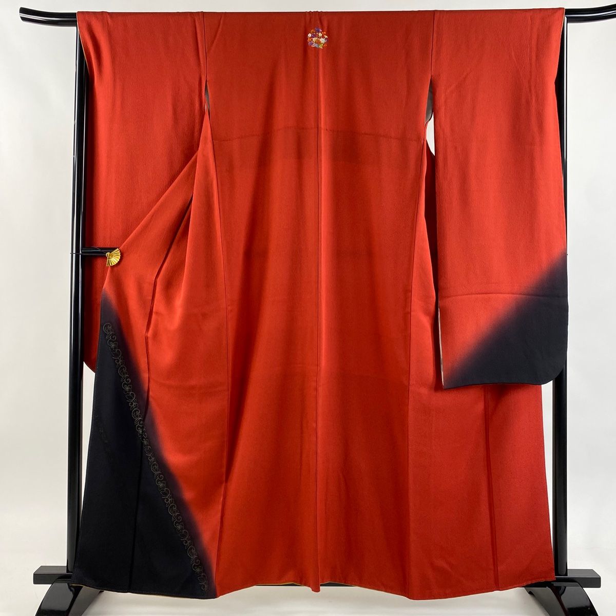 振袖 身丈158 cm 裄丈67 M 袷 花唐草 刺繍 金糸 朱色 正絹 秀品 三つ紋