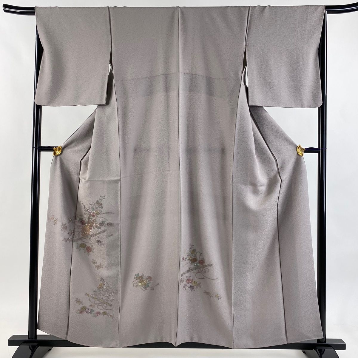 付下げ 身丈158 5 cm 裄丈66 M 袷 和楽器 草花 刺繍 金糸 灰紫 正絹 秀品