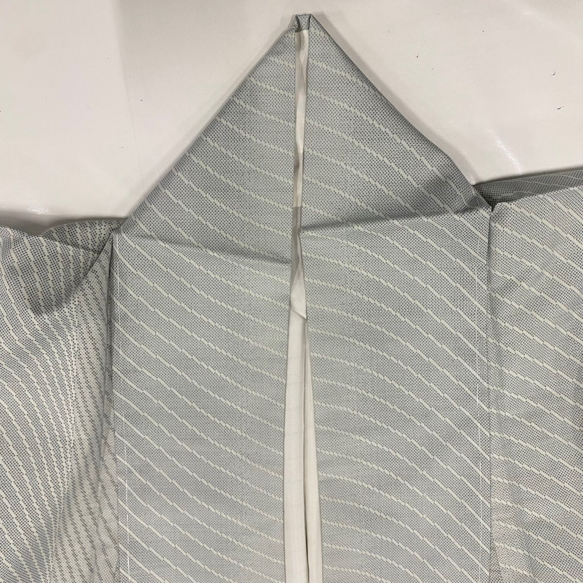  紬 身丈155 cm 裄丈63.5 S 袷 斜縞 灰緑 正絹 秀品 紬 着物