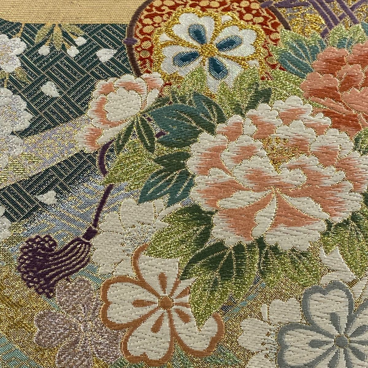 袋帯 秀品 鼓 草花 金糸 箔 薄緑 六通 正絹